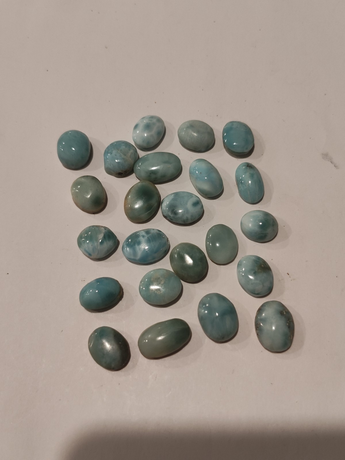 Misc Larimar Cabochons Lot 100 Cts Very Good Quality…Mix Of Calibrated Sizes
