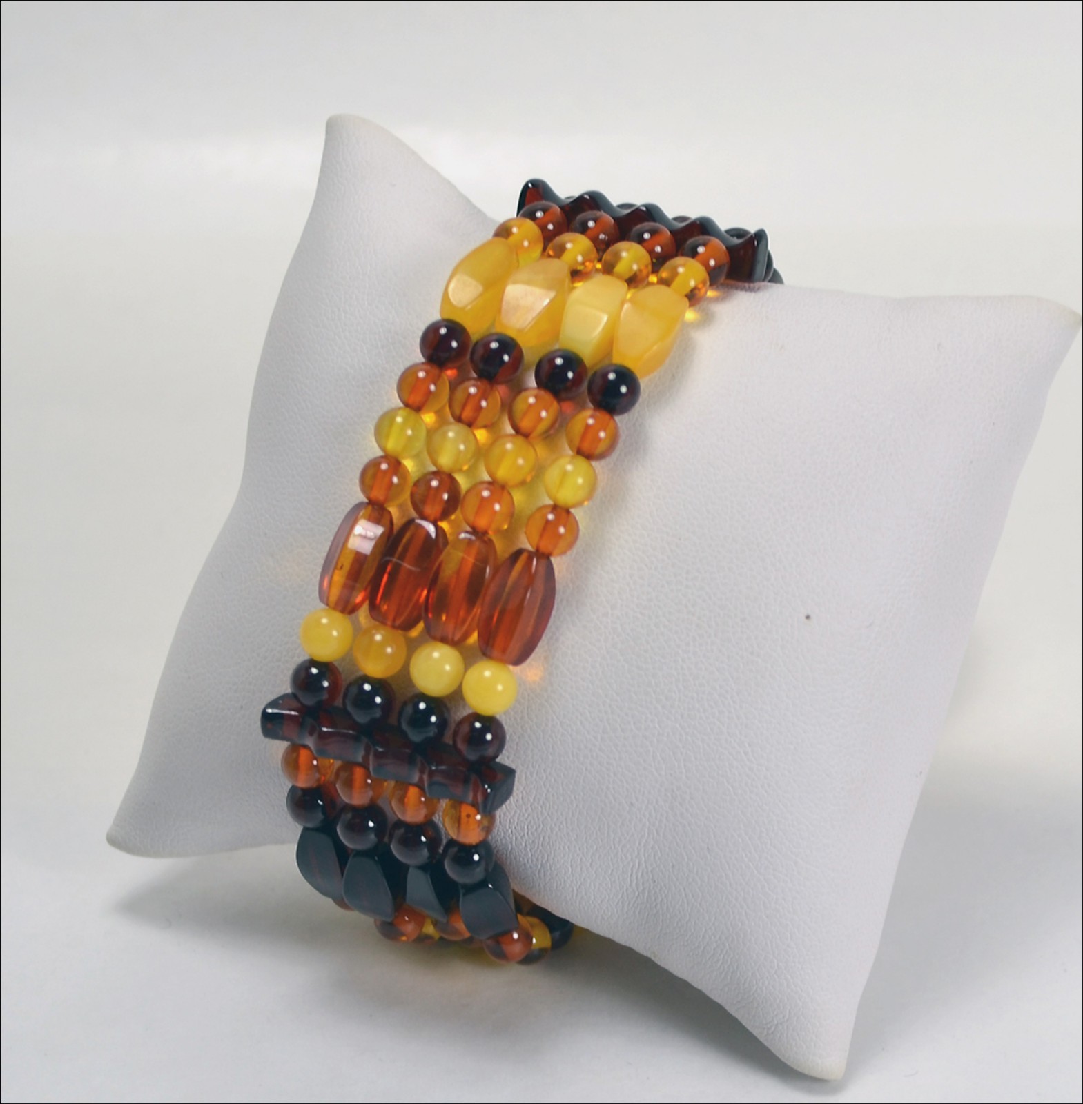 Bracelet Amber Natural A 4 Row Without Clasp With Elastic Agrp 056