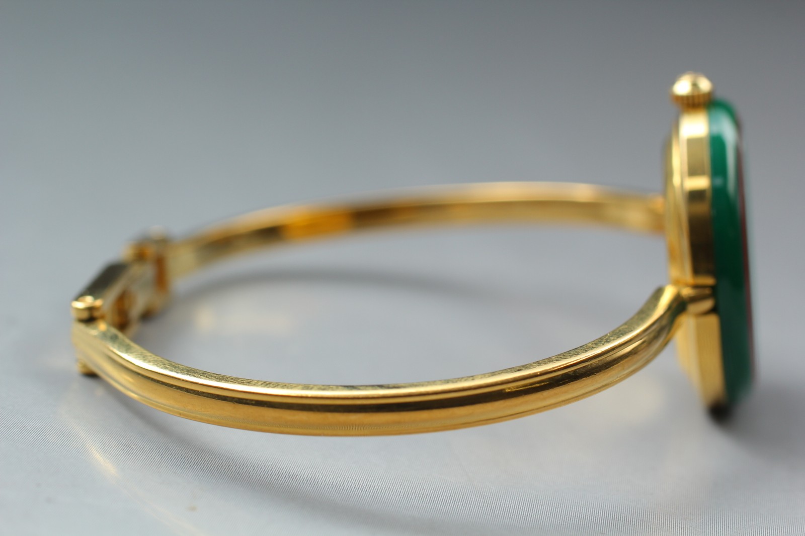 [Near MINT w/ BOX ] Gucci Change Bezel 11/12.2 Women Watch Gold 12 Colors JAPAN