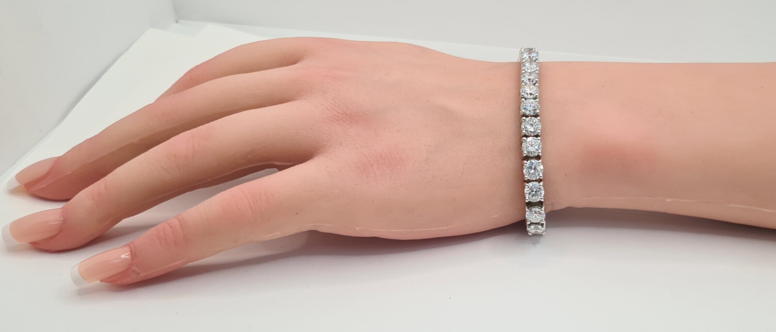 14k White Gold 14.00 Ct Lab Grown Diamond Tennis Bracelet 7 Inch D Color VS