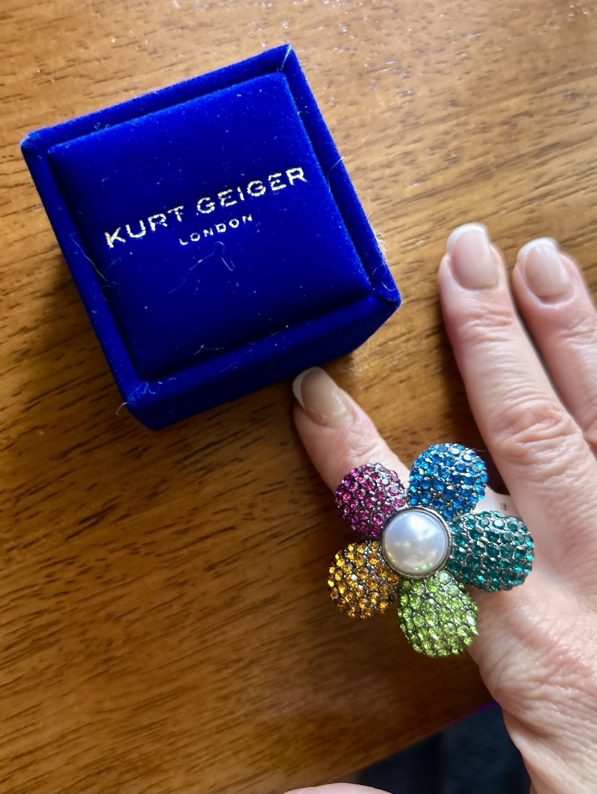 Kurt Geiger London Flower Cocktail Ring Multicolor Rhinestone Faux Pearl Sz 7