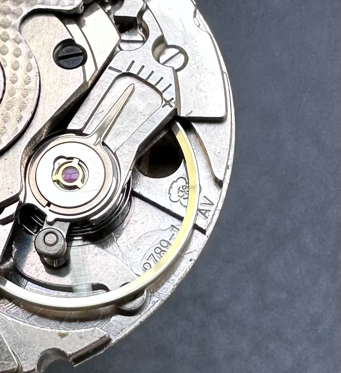 GENUINE ETA 2789-1 AUTOMATIC MOVEMENT SWISS MADE DAY DATE @3 FROM STOCK NOS NEW