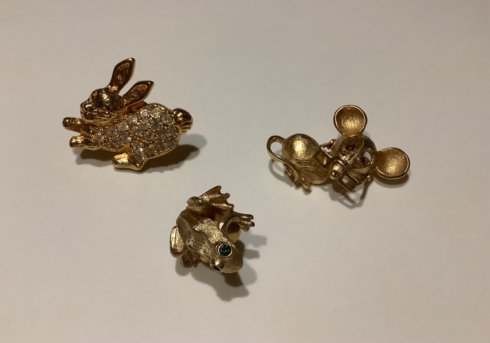 Vintage AVON Animal Lot of 3 Gold Tone Lapel Pin Mouse Frog Bunny Rabbit Brooch