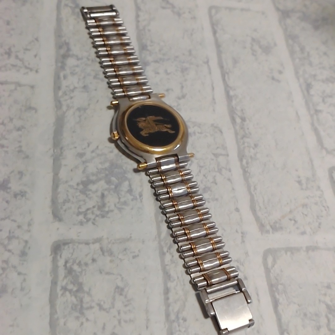 Working Women’s Watch Gold Silver Combination Color Date Horse Logo
