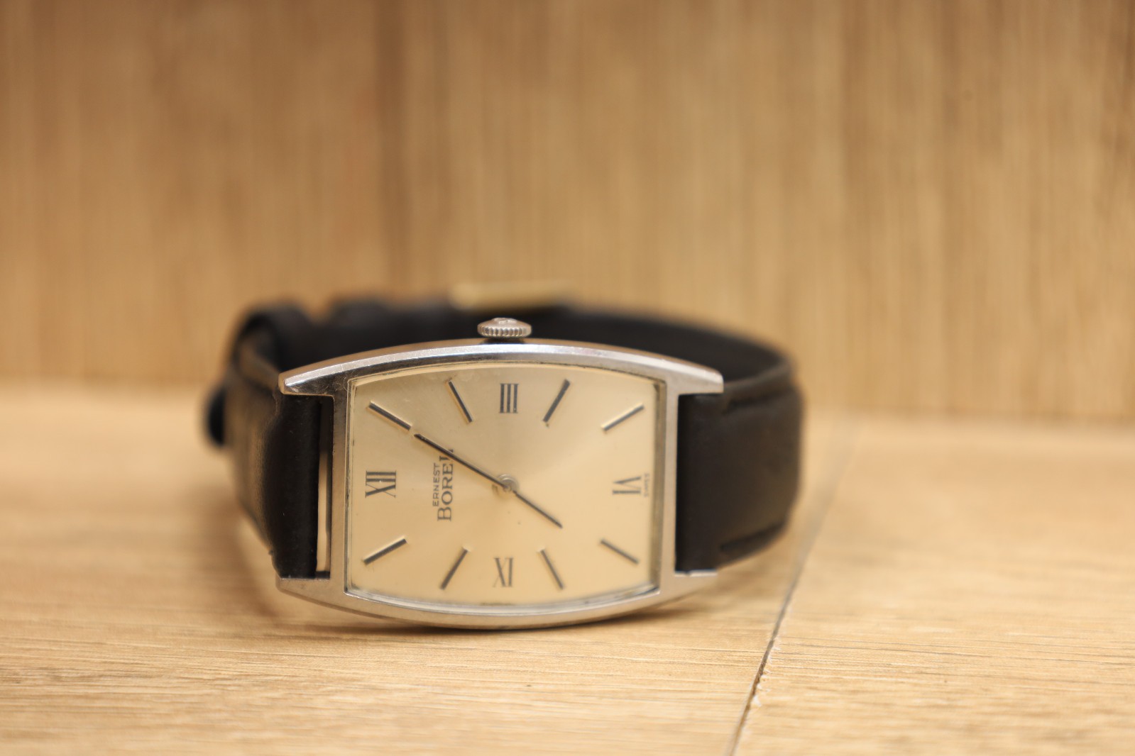 Vin Ernest Borel Swiss Manual Wind 17J Slim Steel Dress Watch Roman Dial 24mm