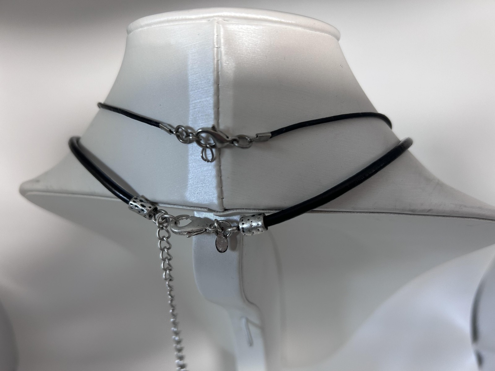 Premier Designs Necklace Black Cord Layered Shark Tooth Pendant Choker 18 In