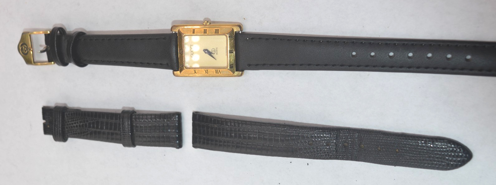 VTG Gucci 4200L Ladies Quartz Gold Plated Watch Runs Great New Band GUARANTEE