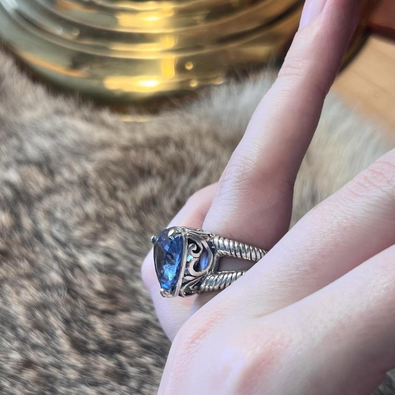 David Schorr Sterling Silver & 18k Gold Blue Topaz Ring 925 Sz: 7.75