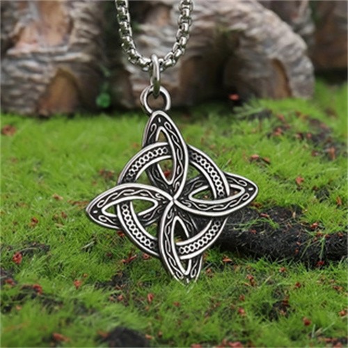 Silver Witch’s Irish Protection Triquetra Trinity Celtic Knot Pendant Necklace
