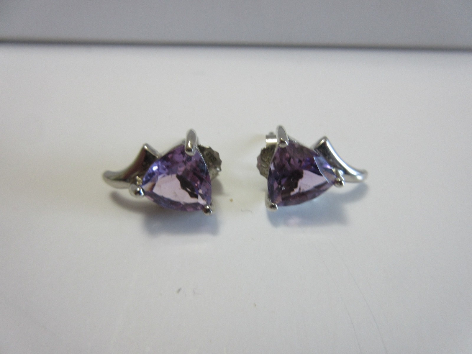 STS Chuck Clemency 925 Sterling Silver AMETHYST Pierced Earrings 3.2 grams