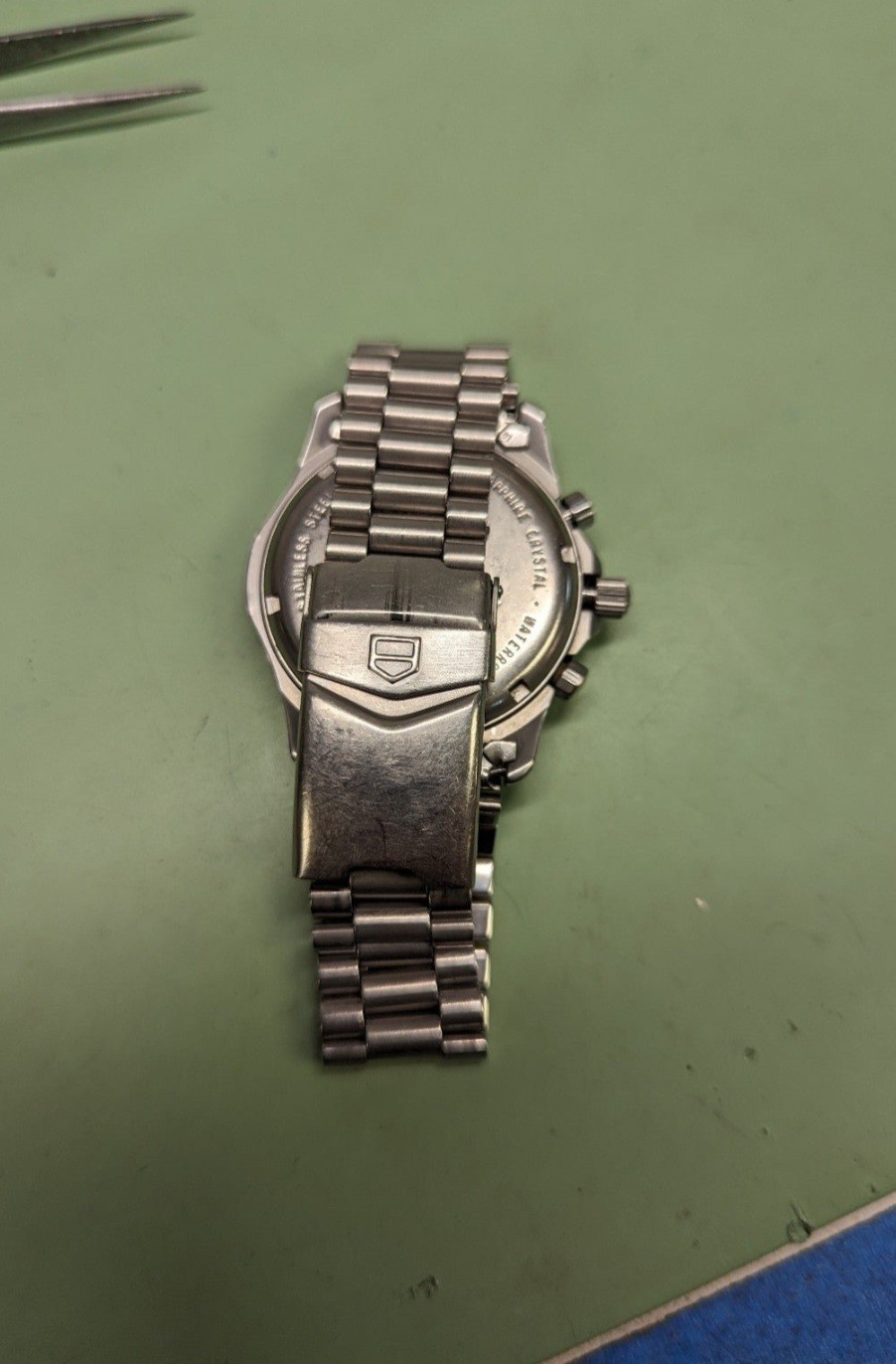 Vintage Tag Heuer Professional CE1111 Chronograph Quartz Men’s Watch JAPAN