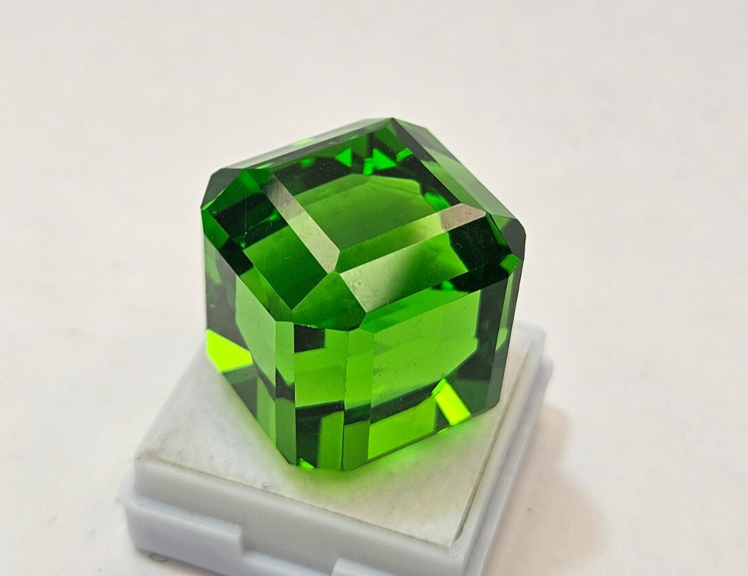 Cube Cut Natural 98-100 Ct Green Topaz Loose Gemstone Use For Multipurpose
