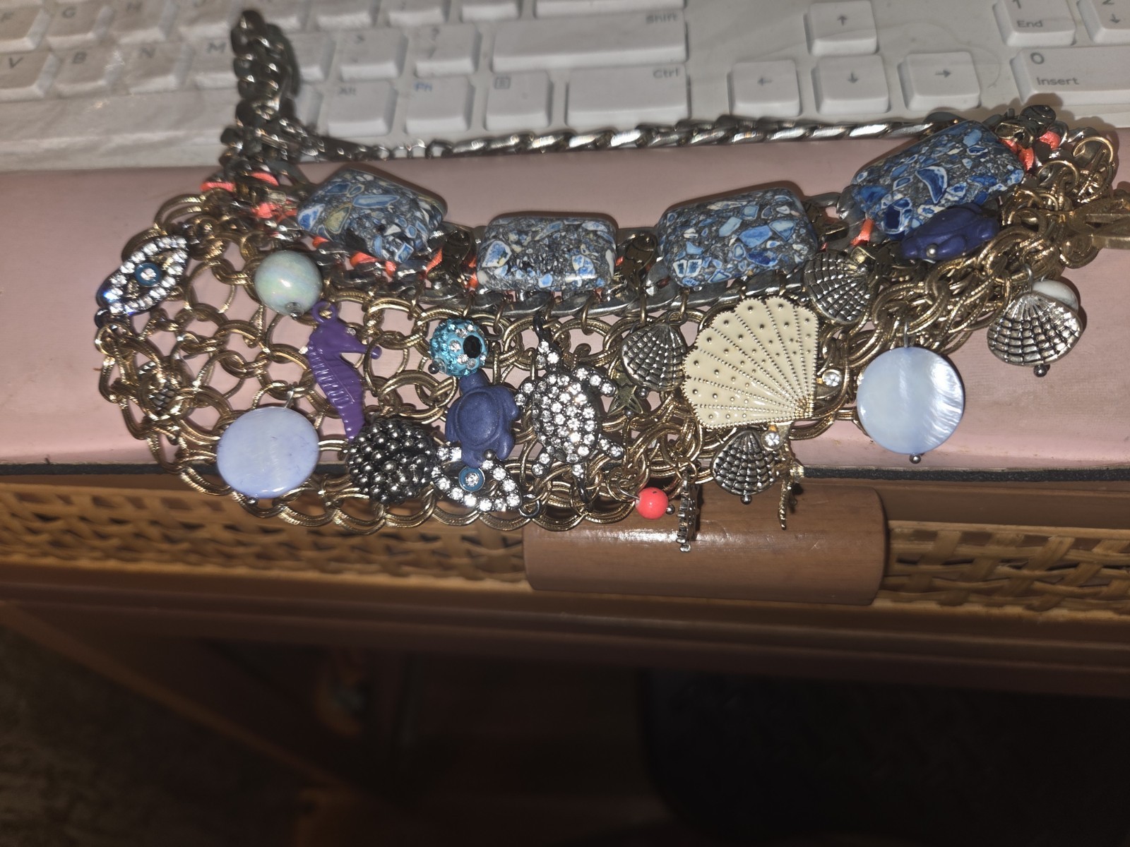 Inc Sea Life Choker