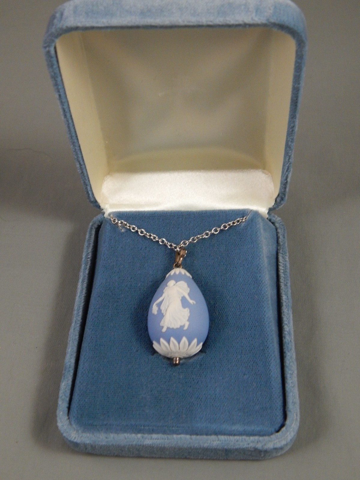 Vintage Sterling Wedgwood Jasperware Dancing Hours Egg Pendant Necklace w/ box