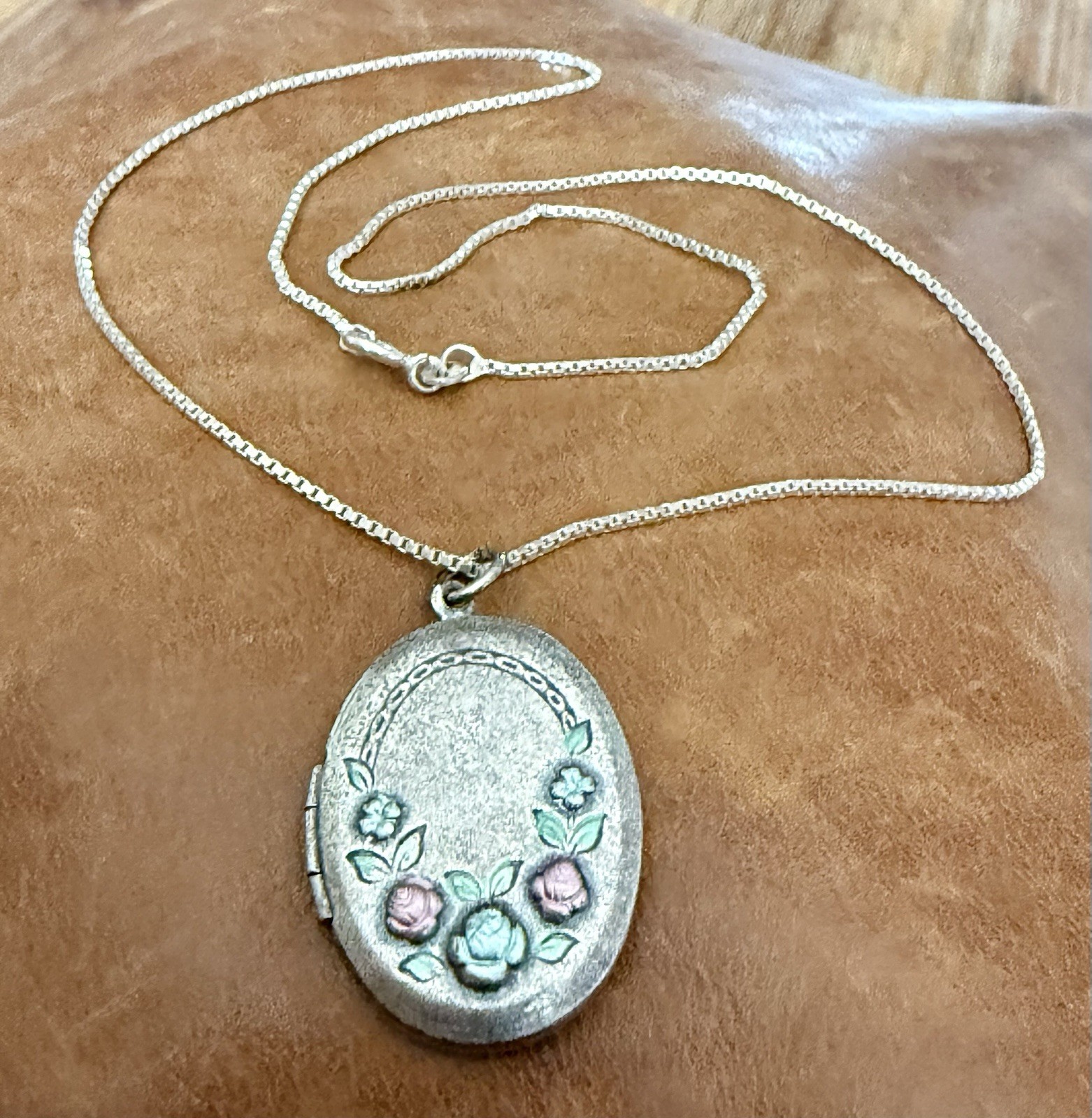 Antique Sterling Silver Enamel Rose Motif Photo Medallion Pendant Necklace 18”in