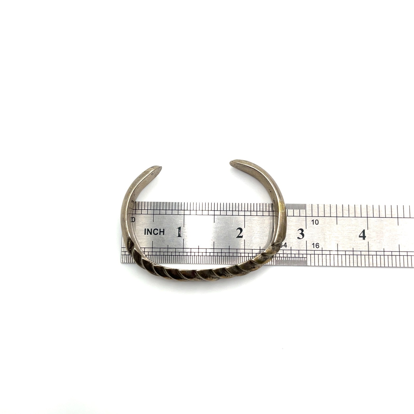 Sterling Silver Cuff Bracelet Open Hinge 6.25in 46g – V010