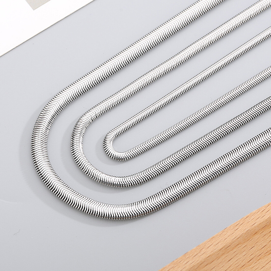 3-8mm Hot Stainless Steel Silver Flat Snake Chain Necklace Women Men 20″22″24″
