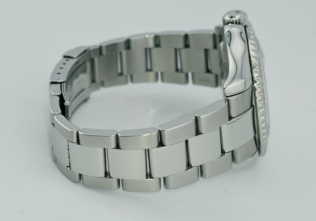 Rolex Yacht Master Oyster Perpetual Date Watch 40mm Platinum Automatic Men 16622