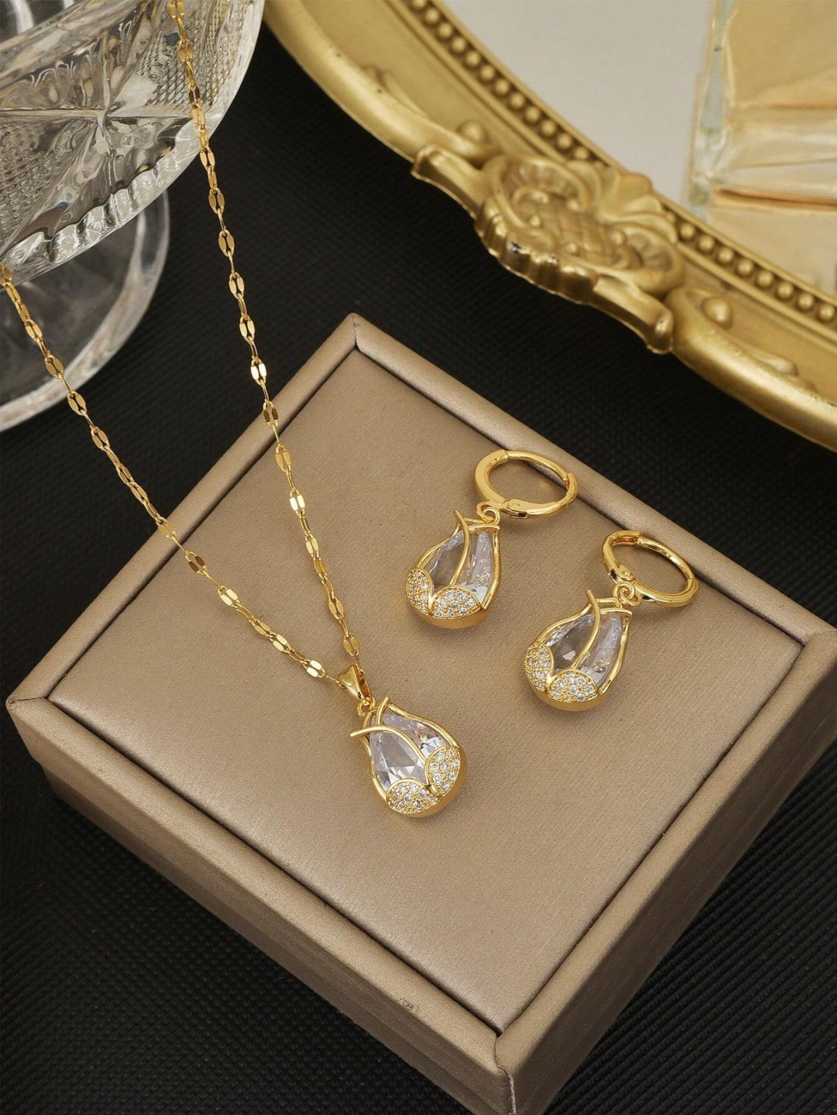 3Pcs/Set Stainless Steel Tulip Decorated With Full Rhinestone Necklace For Women