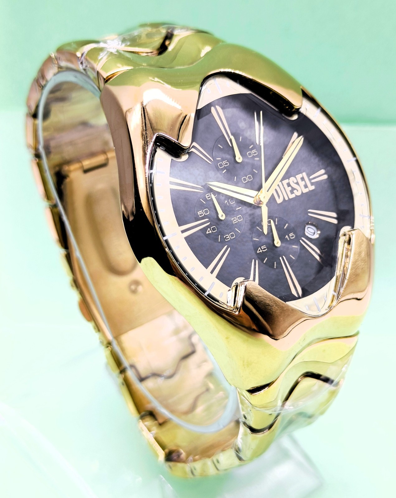 Amazing Diesel Mercurial Date Indicator Chronograph Quartz Men’s Wrist Watch