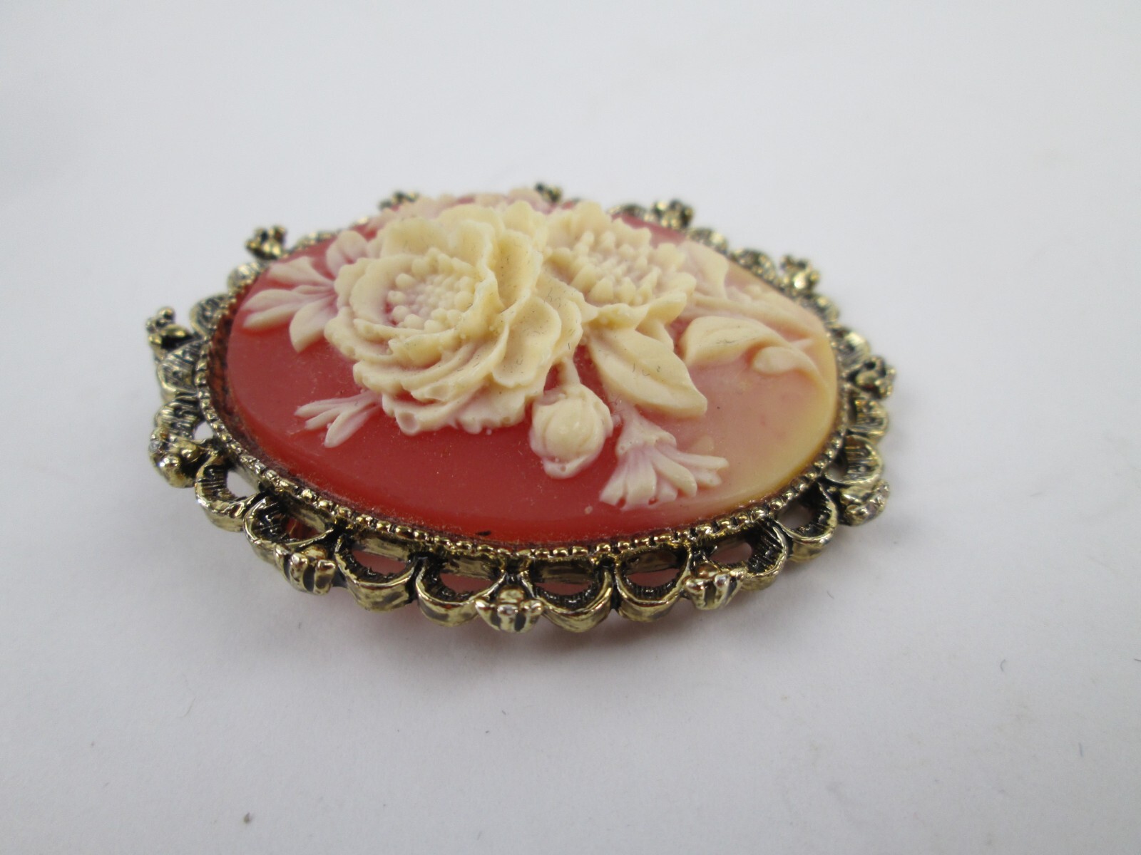 Vtg CAMEO Pink Resin Pendant BROOCH Carved Flower Signed GERRY’S