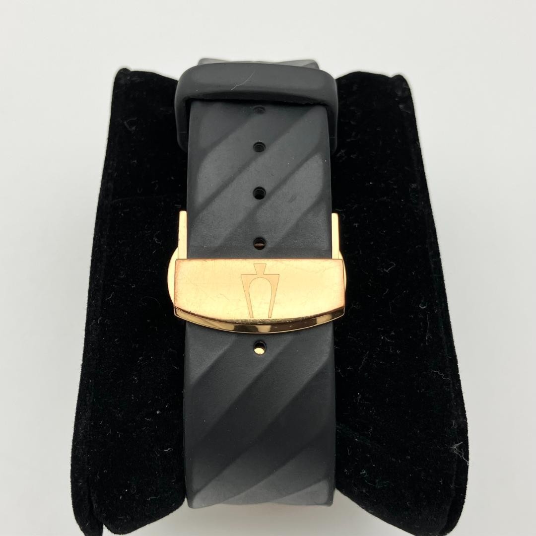 Bulova 98A185 CURV Chronograph Rose Gold Tone Mens Watch Black Rubber Strap Box