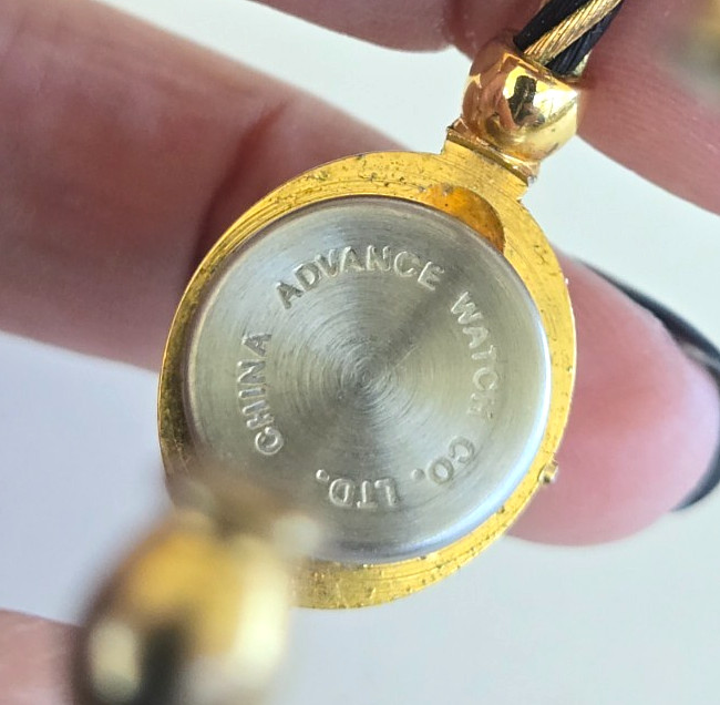 Vintage Advance LCD Digital Gold Tone Quartz Ladies Bangle Watch New Battery