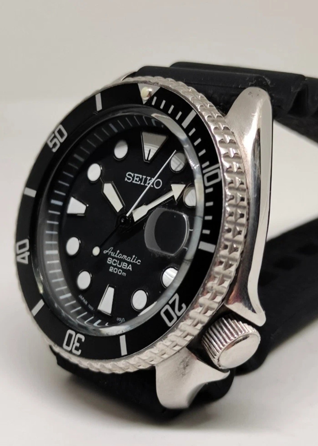 BEAUTIFUL SEIKO DIVERS 7002-700A BLACK SUMO DIAL AUTOMATIC MENS WATCH 9D0550