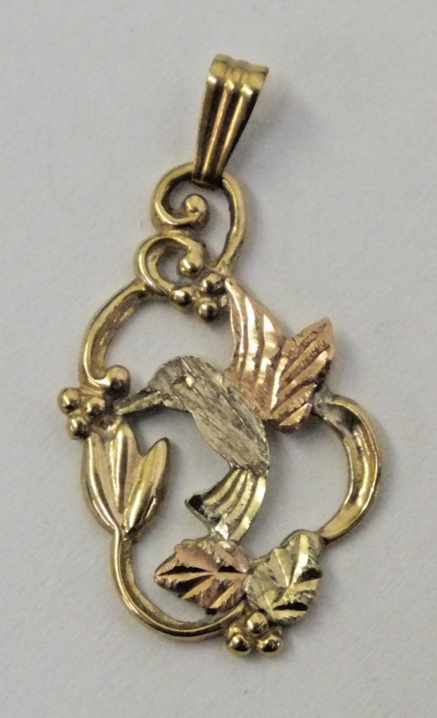 Landstrom’s Black Hills Gold 10k Gold Hummingbird Pendant 1.1g (NO CHAIN)