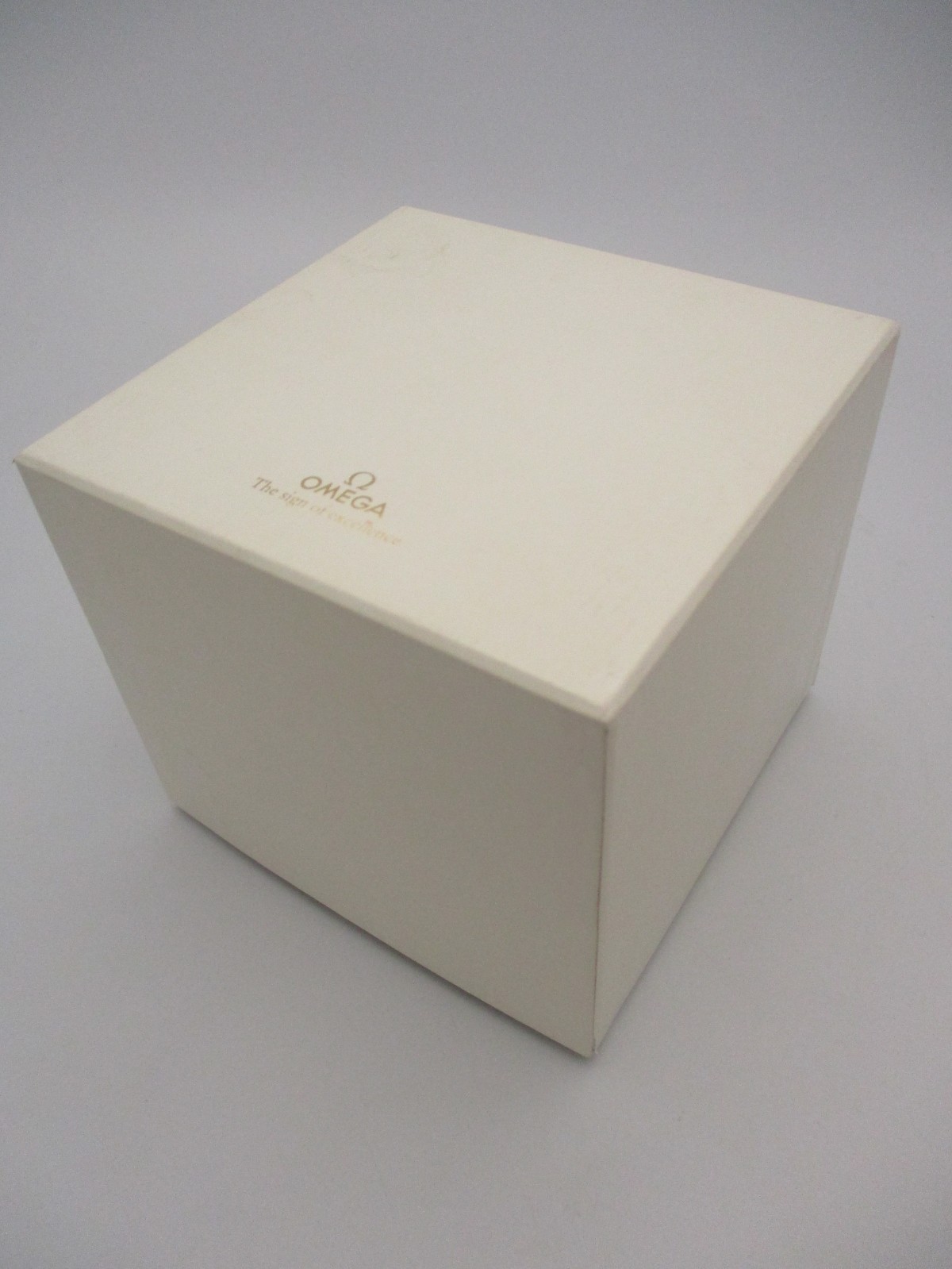 OMEGA White/Cream Watch Box Set with Red Interior Pouch Pillow Ribbon + Cartons