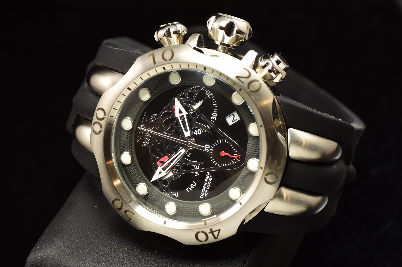 Invicta PRO DIVER Black Dial SOLID TITANIUM AUTOMATIC Men’s Watch (PRE-OWNED)