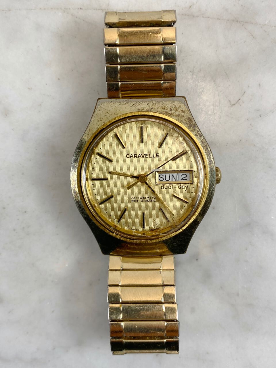 Vintage CARAVELLE BULOVA Set-O-Matic Men’s Automatic Watch. 17 Jewels SWISS
