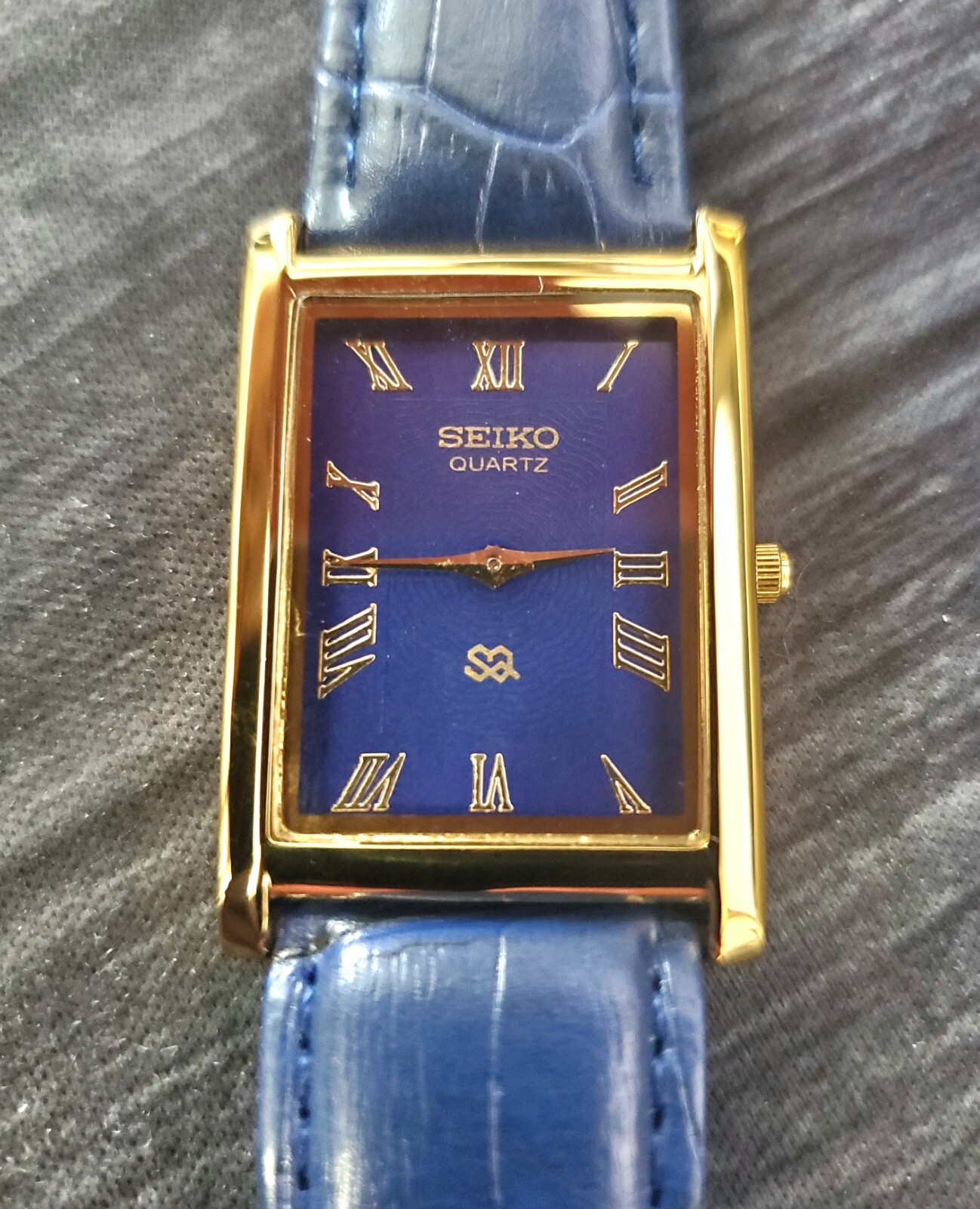 Vintage Rectangle Tank Gld Blu Blu Men Dress Watch New Mov Batt-