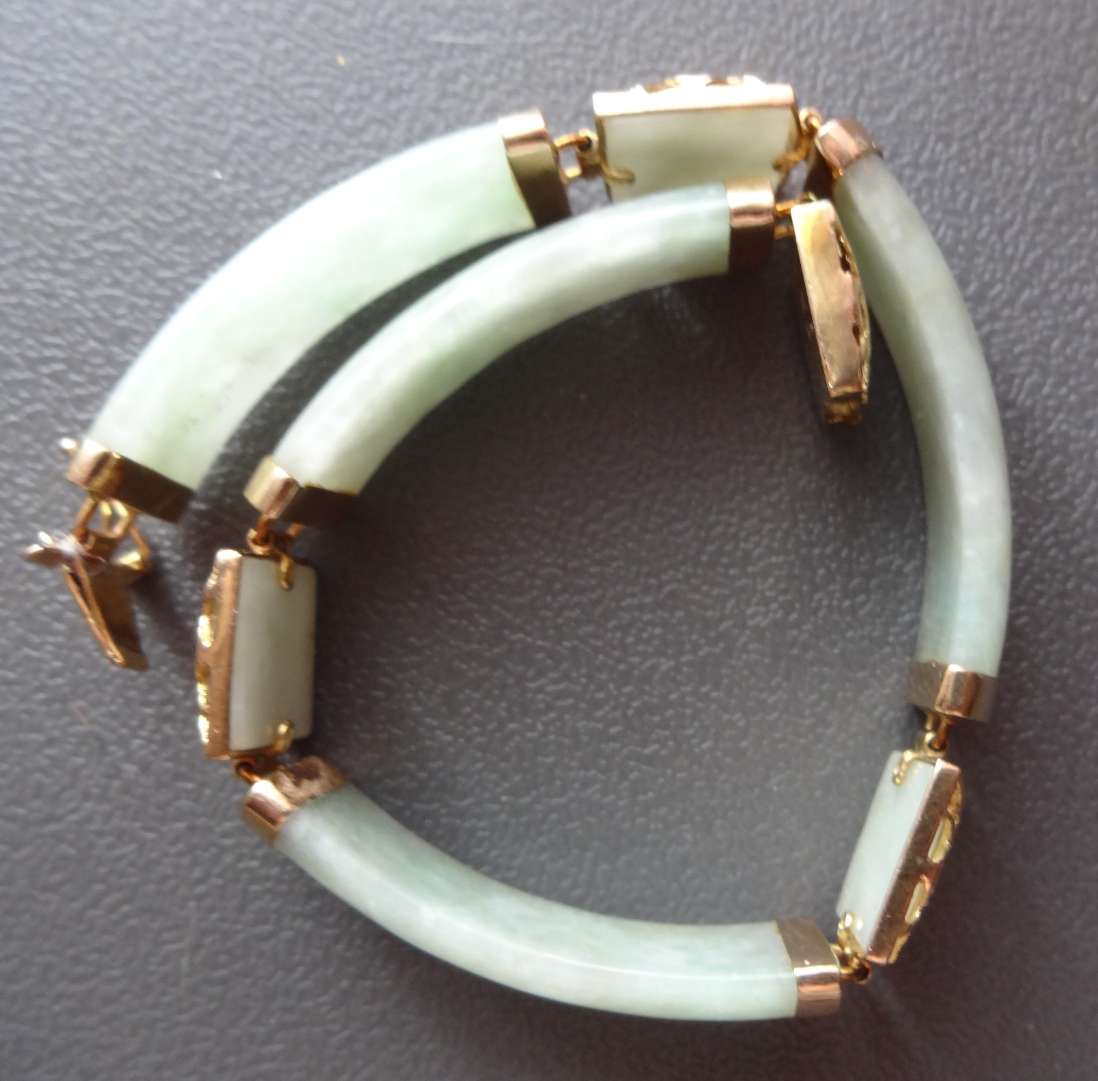 Vtg Chinese 14K Yellow Gold Jade Link Dragon Panels Bracelet Pale Green Celadon