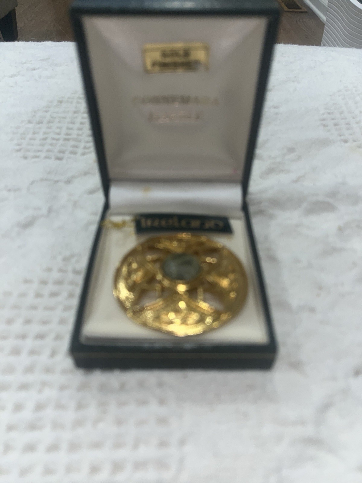 Ireland Connemara Marble Gold Finished Round Brooch Pin Bezel Set Green Gray