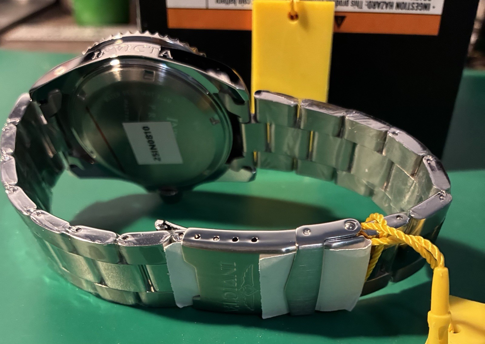 Invicta Pro Diver Men’s Quartz Watch 48mm Green Dial Bracelet 200m Date 50826