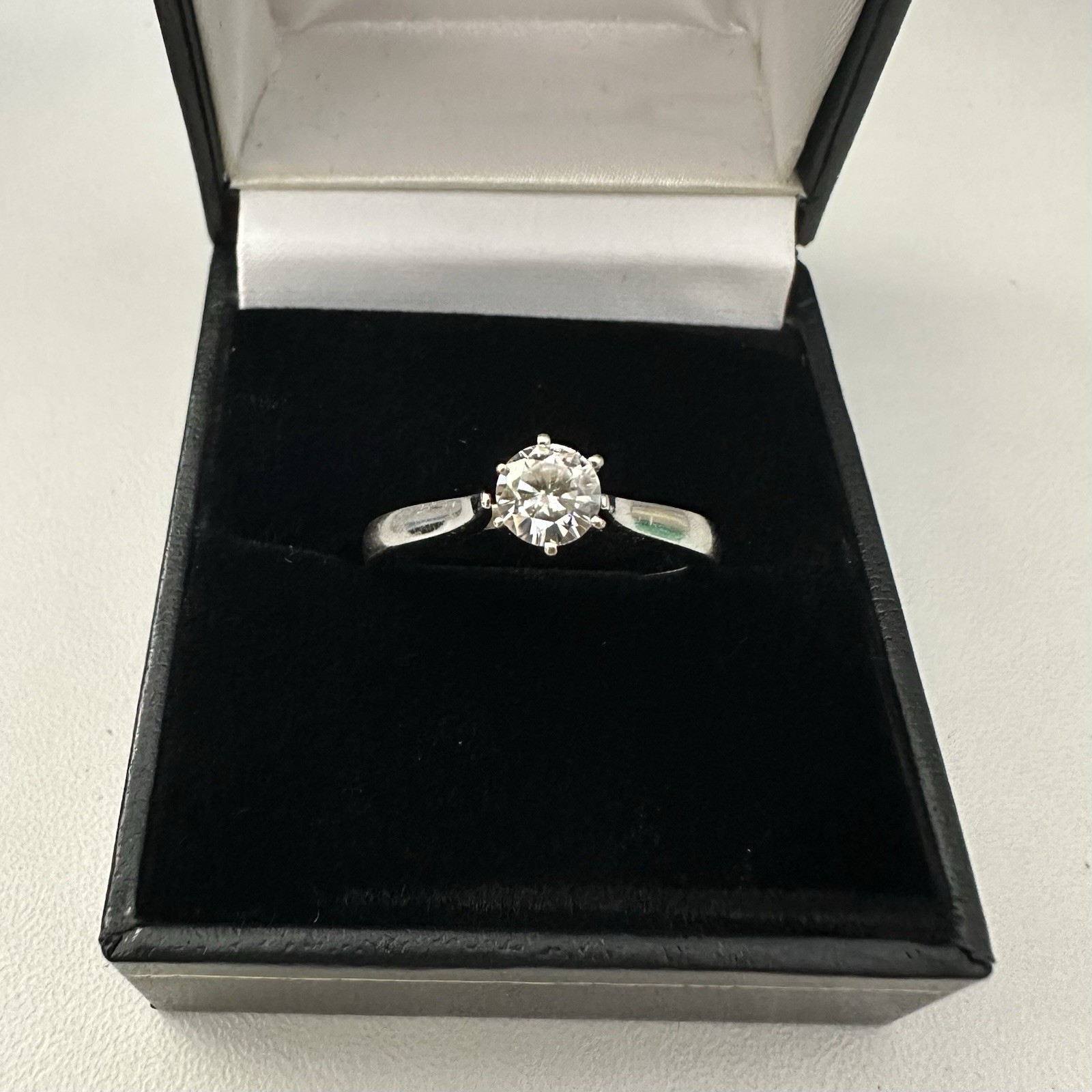 Charles & Colvard Forever-Brilliant 14k White Gold Round Moissanite Ring Size 7