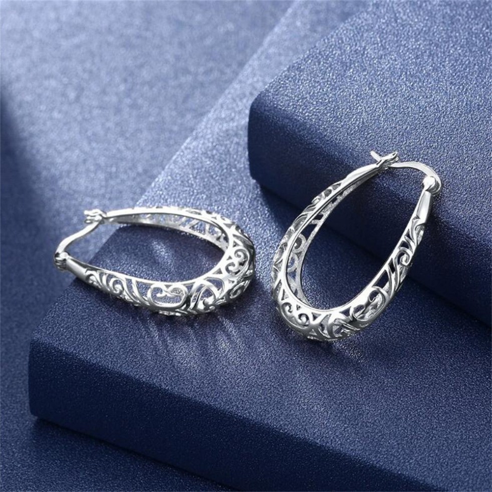 Women’s Silver Plated Hollow Alloy U-shape Hoop Snap Closure Huggie Earrings