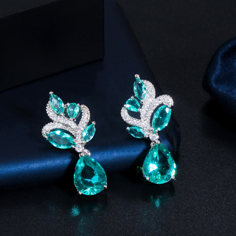 Women Silver Plated Green Cubic Zirconia Leaf Dangle Drop Earrings Party Jewelry