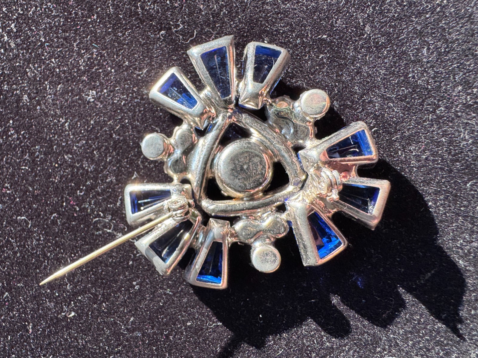 Vintage Juliana D&E Blue Keystone Glass Blue & White Rhinestone Brooch 1960s