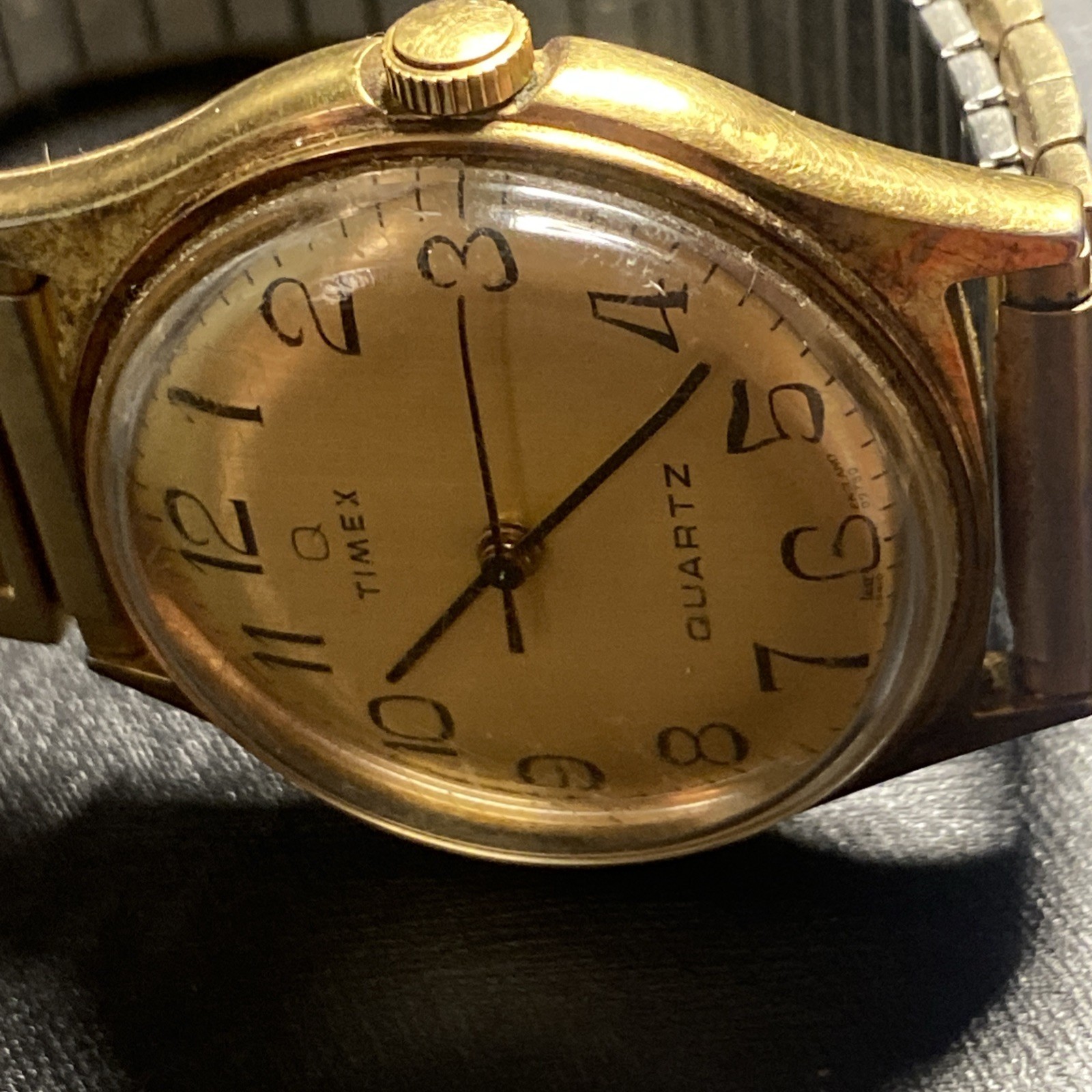 VTG 80s Timex Men’s Gold Quartz 33.5 mm Speidel Stretch Band for Parts?Untested