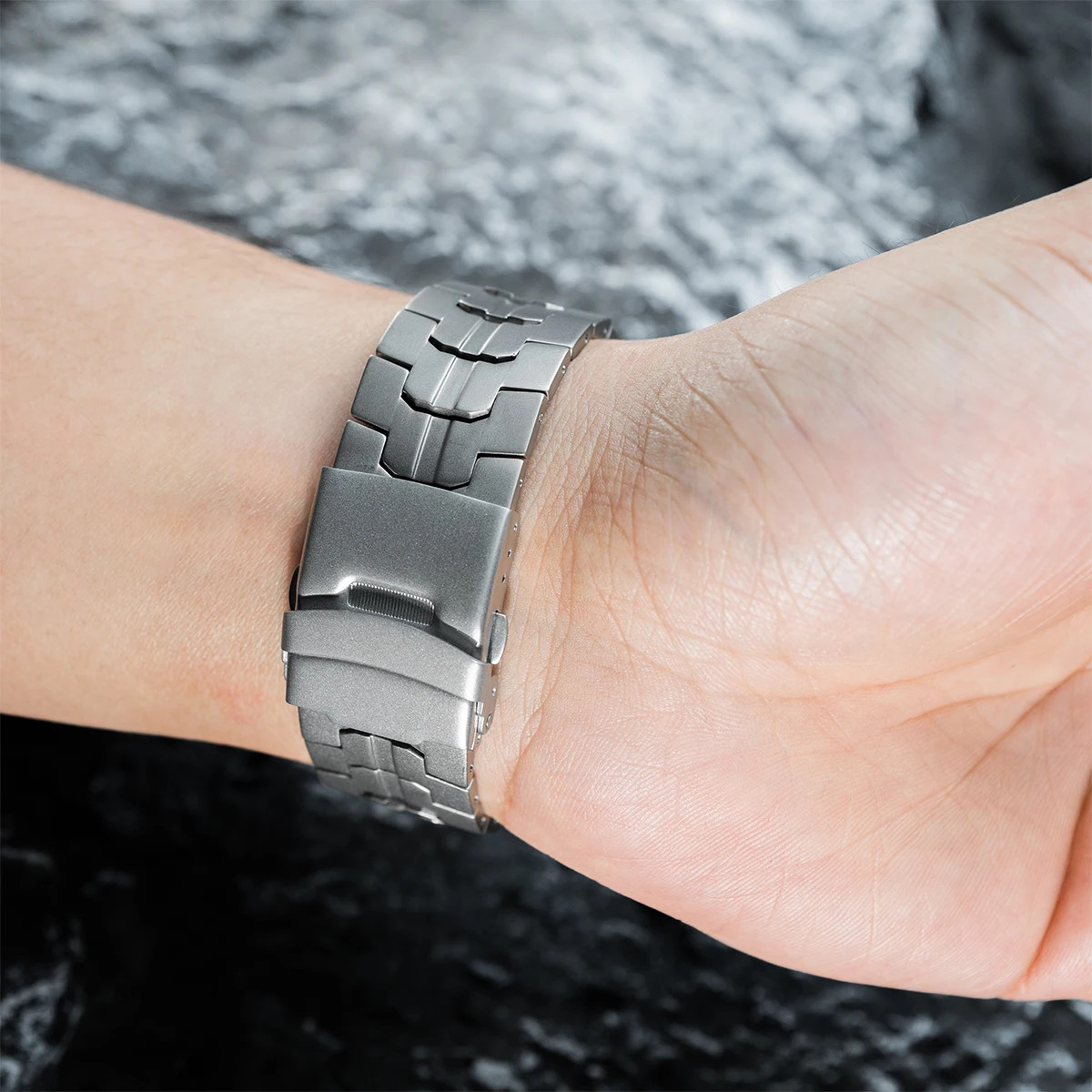 Luxury Titanium Metal Case Band For Apple Watch Ultra 3 49mm 11 10 9 8 7 6 5 SE