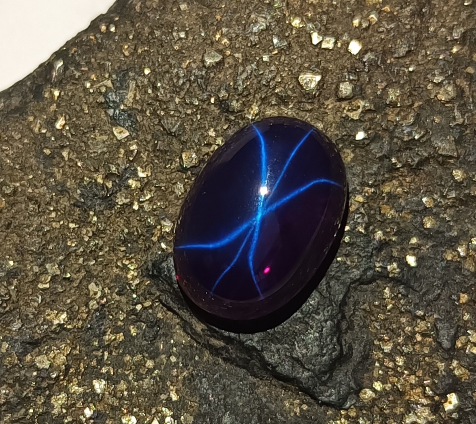 6 Ray GIE Certified Natural Star Sapphire 9.35 Ct Loose Gemstone Oval cabochon
