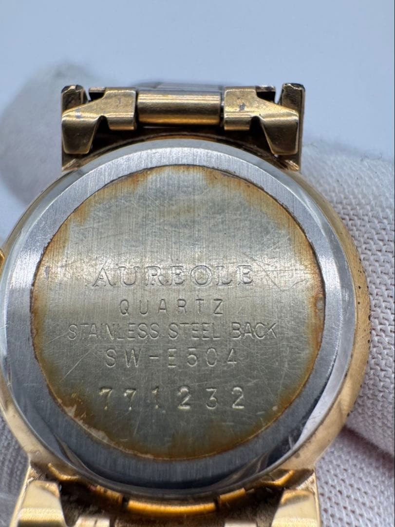 Aureole Quartz Analog Wristwatch