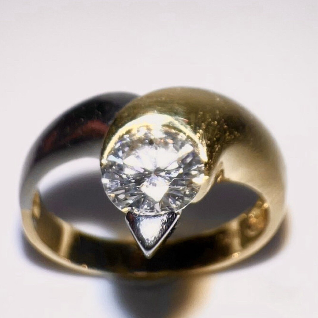 Ring 750 Gold 0.70 ct. Diamond Size 59/ 18.8mm 5.9 Grams G/P Excellent Condition