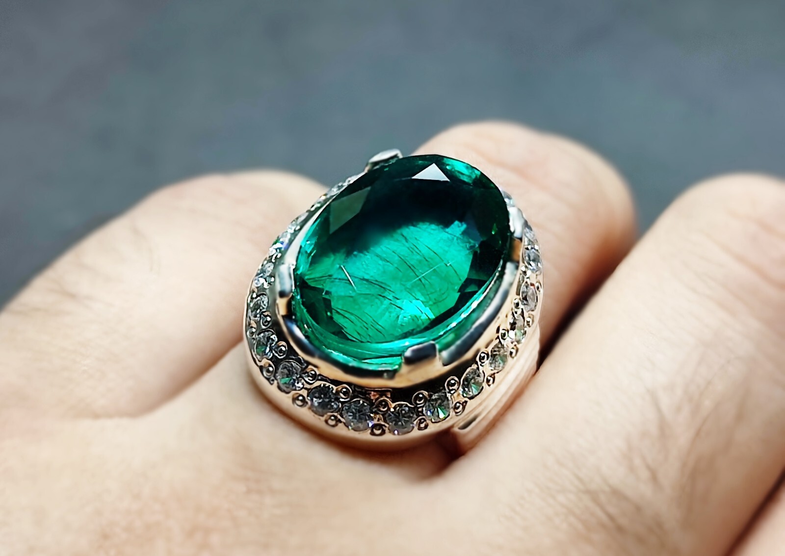16 Carat Lab Created Deep Green Emerald Sterling Silver 925 Handmade Mens Ring