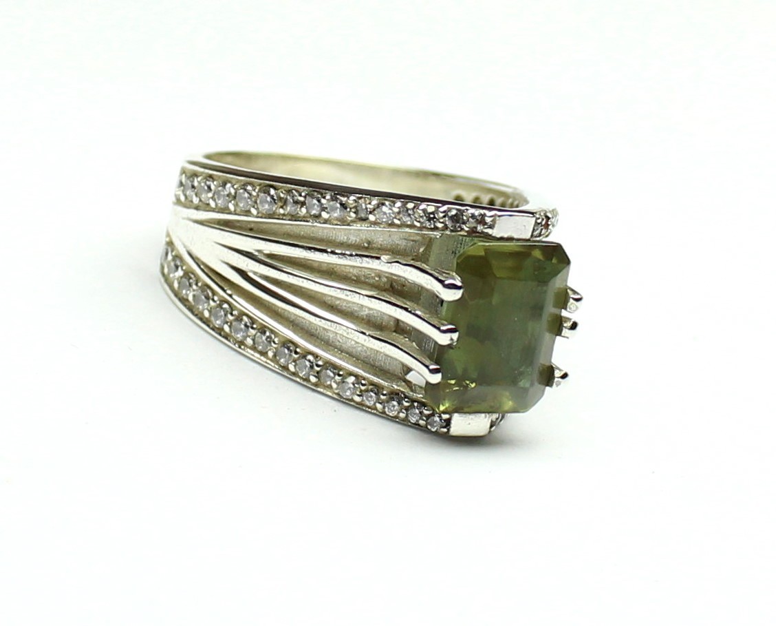 Genuinely Color Change Russian Zultanite Sterling Silver Ring, Alexandrite Ring