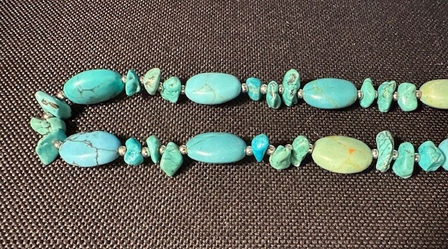 Signed RLL Vintage, Authentic, Turquois 21-1/2 Inch Necklace 8 Lg. 45 Sm. Beads