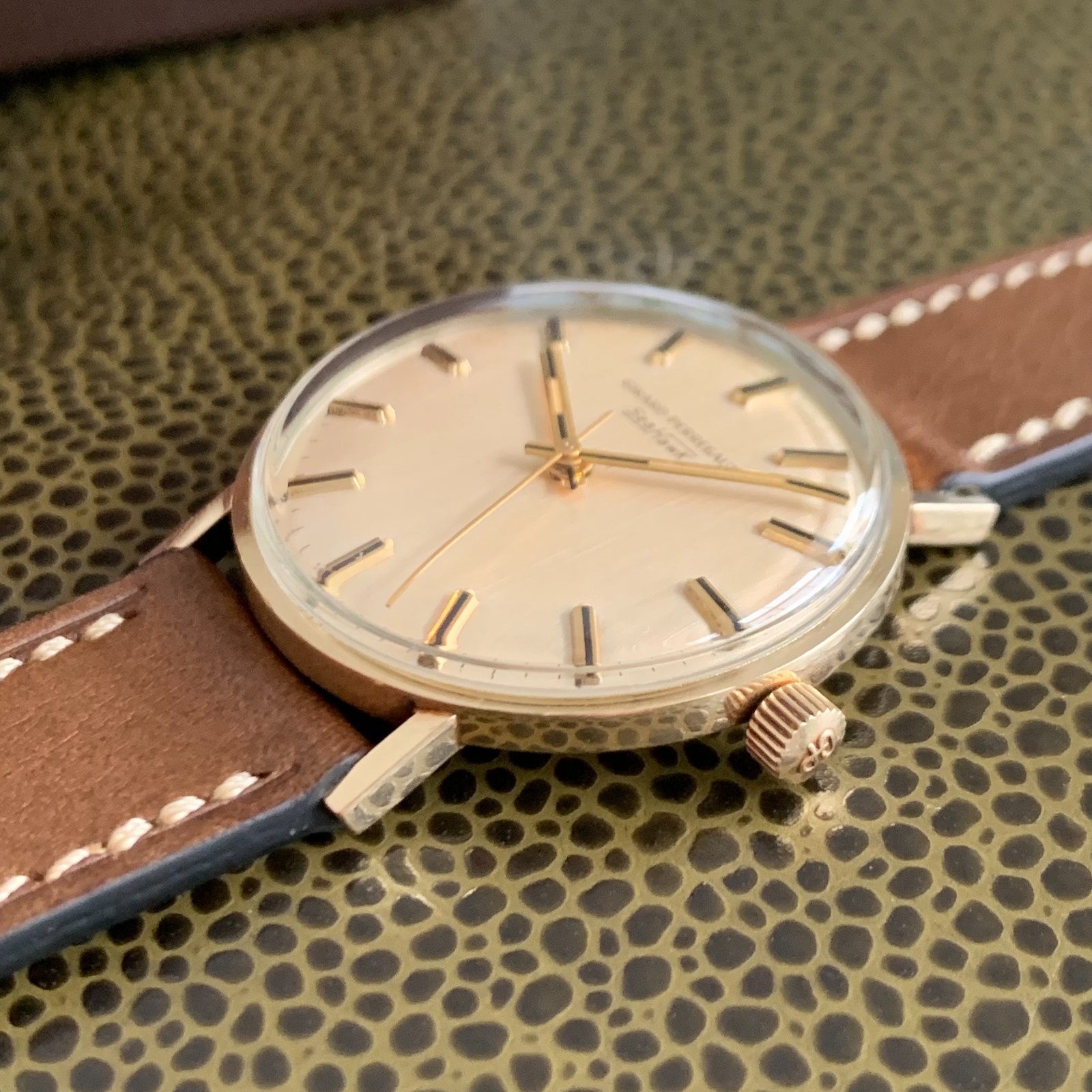 Girard Perregaux Sea Hawk 10K Gold Filled Manual Wind Watch Mint Box & Paper