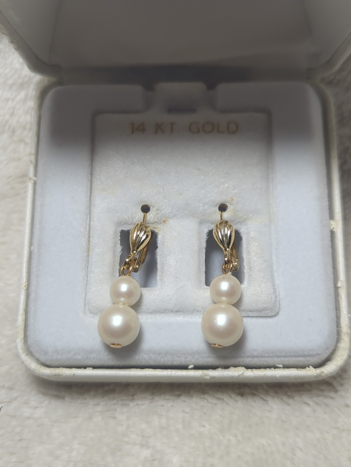 14 Karat Gold Dangly Pearl Earrings